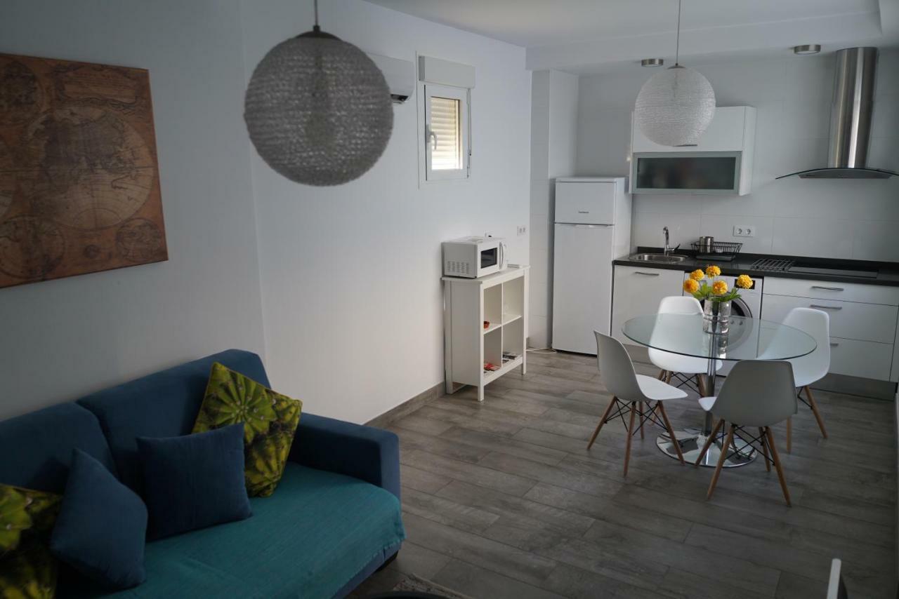 סביליה Atico Con Terraza En Alameda De Hercules מראה חיצוני תמונה